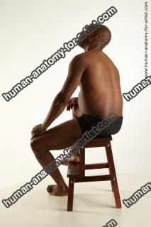 sitting reference of arturo27